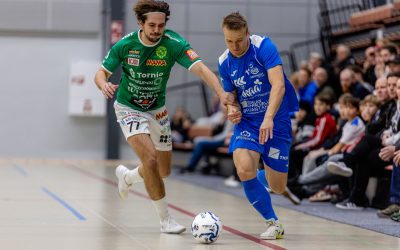 Akaa taipui kotihallissa – Tornion Palloveikot vei sarjapisteet pohjoiseen
